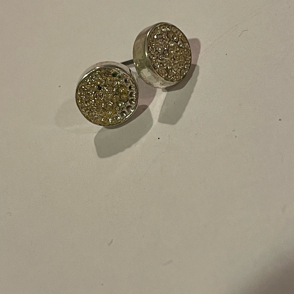 Brighton studs - Picture 2 of 2